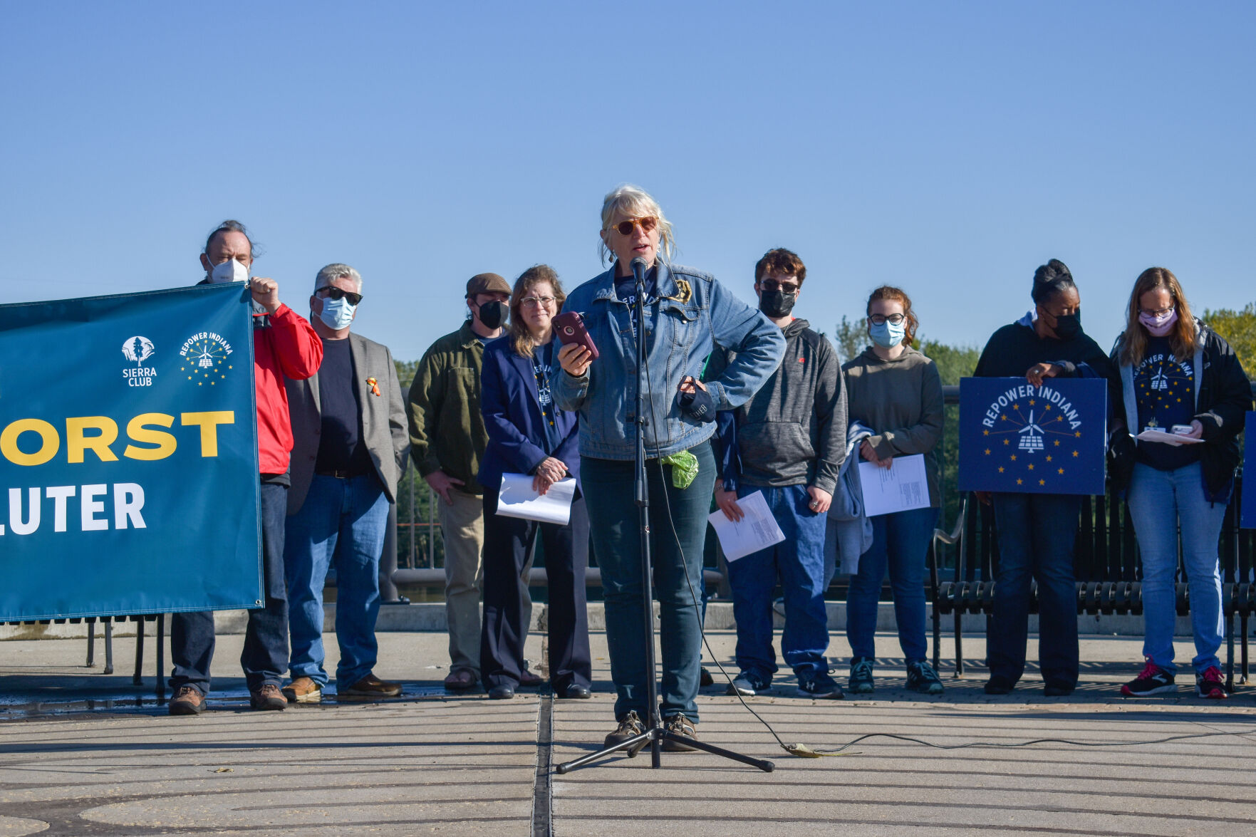 10/16/21 "Get Moving Duke" Rally Takes Over Pedestrian Bridge, Susan Schechter